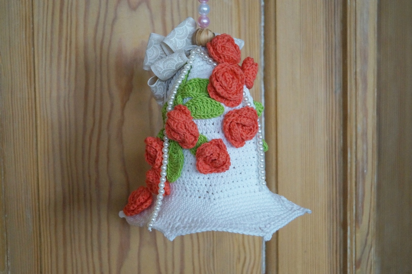 Glocke Fensterdeko / Wohnraumdeko Häkelanleitung