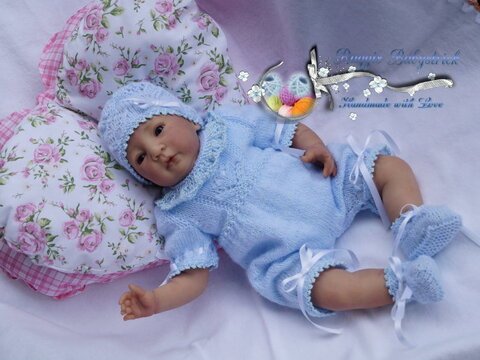 Strickanleitung für Baby's u. Reborns 3-teilig Modell Milva Gr. 38 - 40