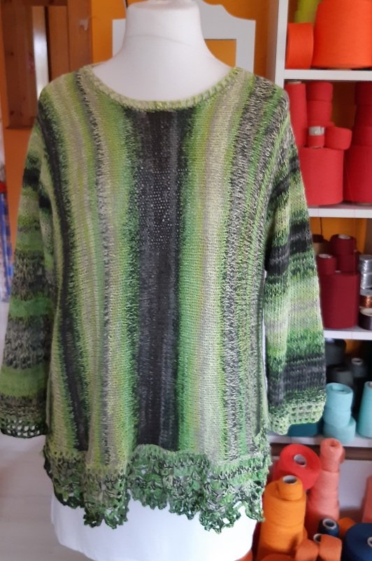 Quergestrickter Pullover Amano