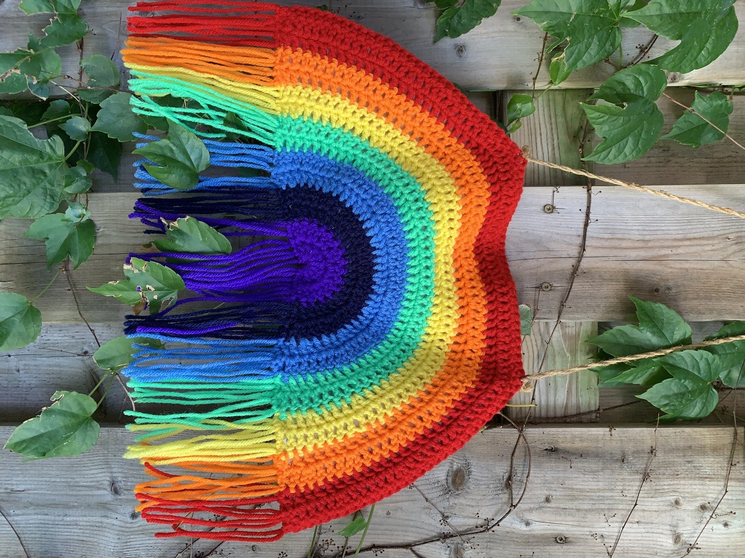 Crochet Rainbow Wall Hanger for beginners, easy pattern