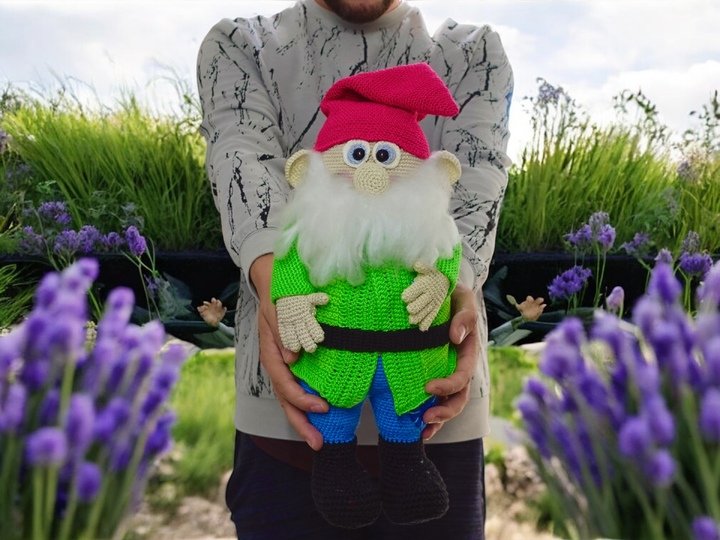 Flauschiger Gartenzwerg XXL - Häkelanleitung