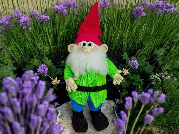 Großer flauschiger Gartenzwerg XXL - Häkelanleitung