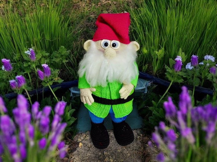 Großer flauschiger Gartenzwerg XXL - Häkelanleitung