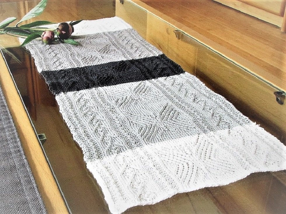 Strickanleitung_Tischläufer-Schmetterling