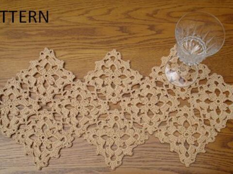 Emilia Motif Table Runner - PH-205