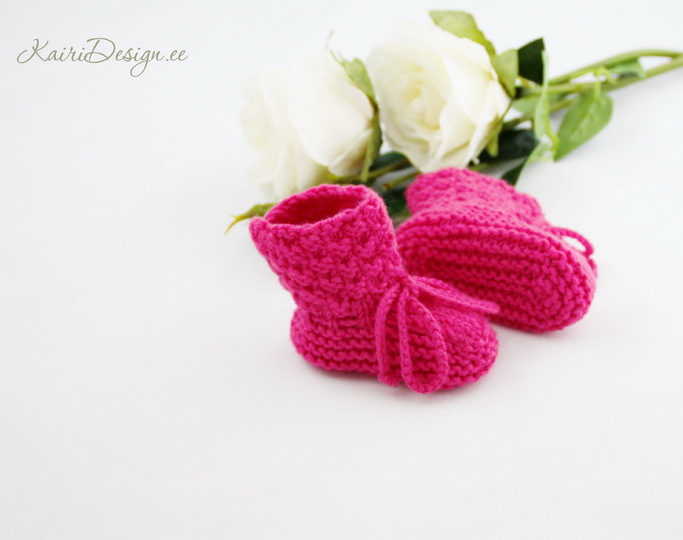 Baby knitted booties