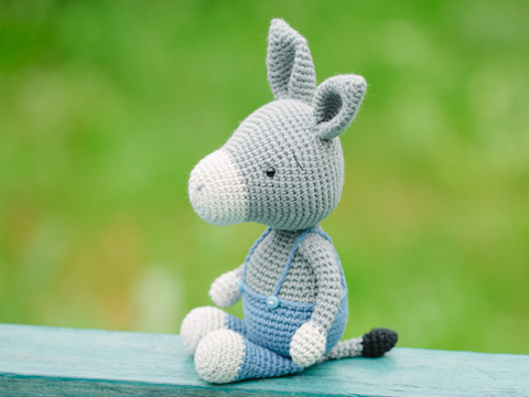 Amigurumi donkey crochet pattern