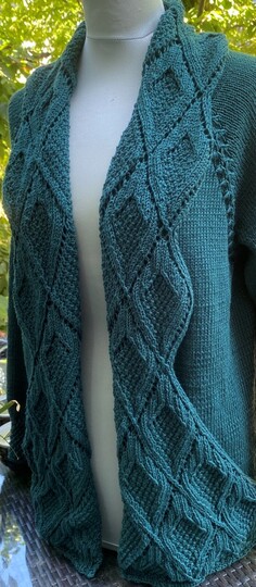 KnitALong Jacke Wrapper und Jacke White Collar