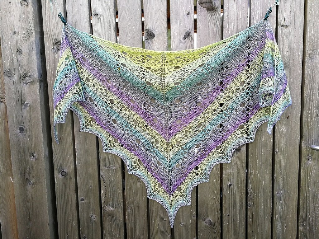 Strickanleitung Dreieckstuch "Florietta von oben"