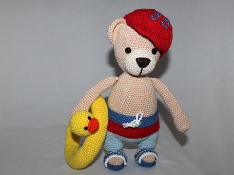 Crochet Beach Bear Boris – a Teddy on His Summer Holiday (EN & DE)