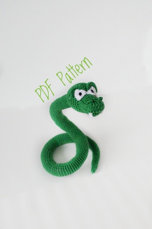 Amigurumi snake crochet pattern