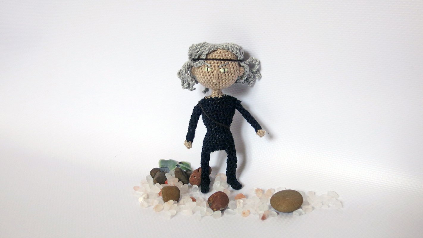Tiny soldier crochet man - Image 3