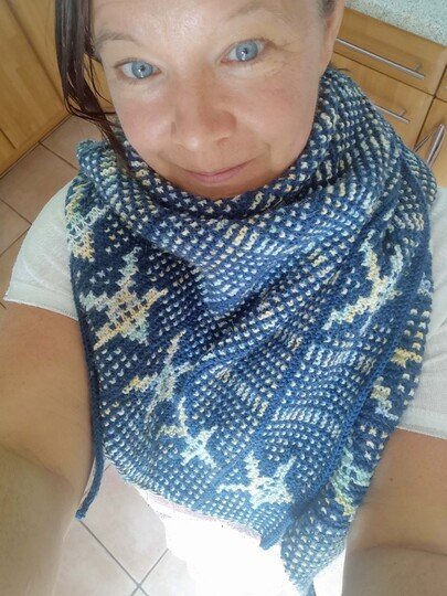 Tuch "Sternen-Welt" kuschliges Tuch mit Sternen gestrickt im Mosaikmuster