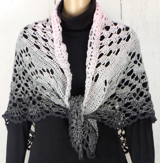 Häkelanleitung: Dreieckstuch "Herzerl"