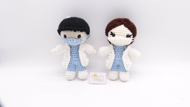 Doctor Felton & Doctor Pippa- Crochet Amiguruimi Doll Pattern