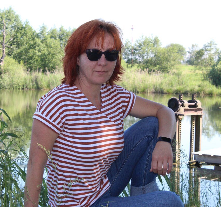 Basic Shirt mit Ärmelaufschlag