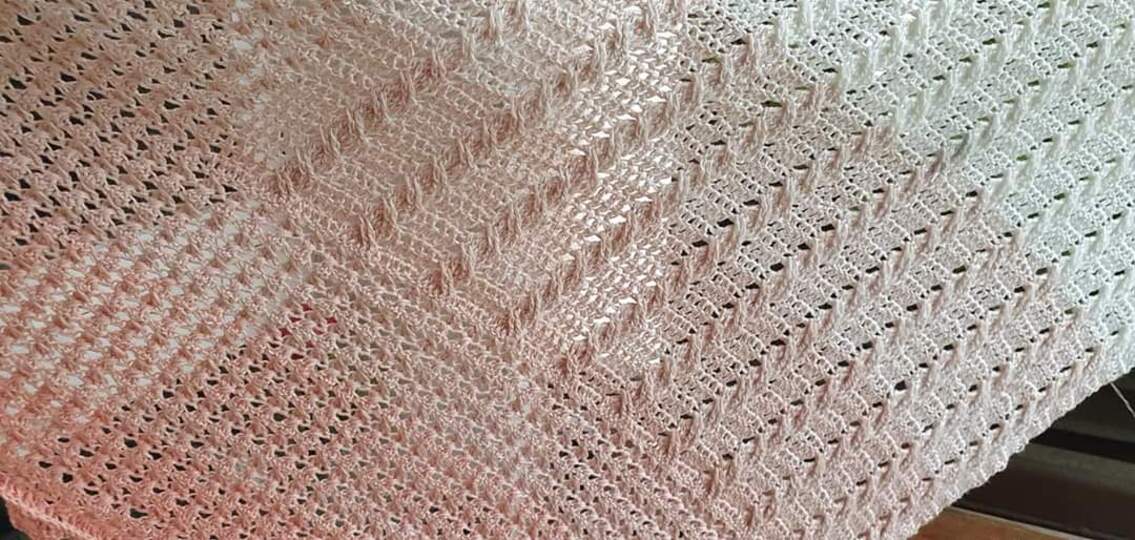 Häkeltuch Zöpfli assymetrisch