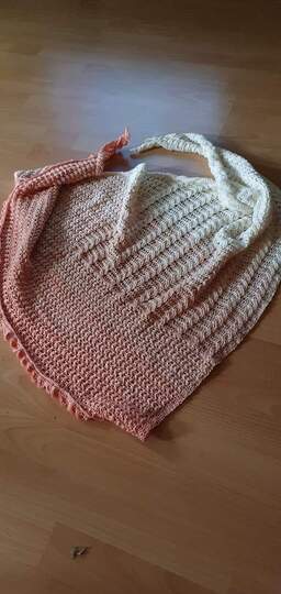 Häkeltuch Zöpfli assymetrisch