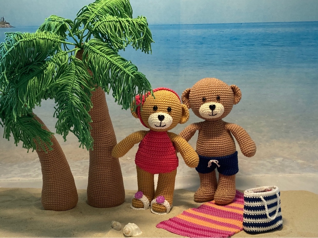 Häkelanleitung Sommerbären Theo und Thea