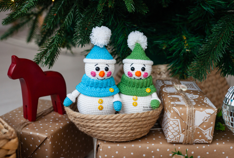Crochet Amigurumi pattern Snowman Oscar