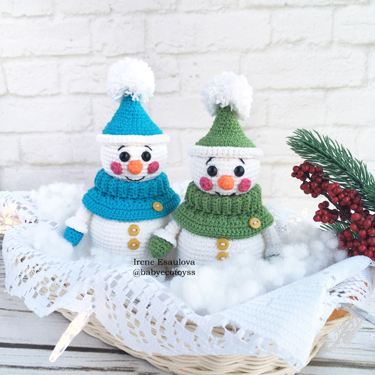 Crochet Amigurumi pattern Snowman Oscar