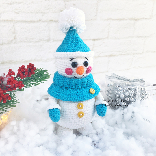 Crochet Amigurumi pattern Snowman Oscar