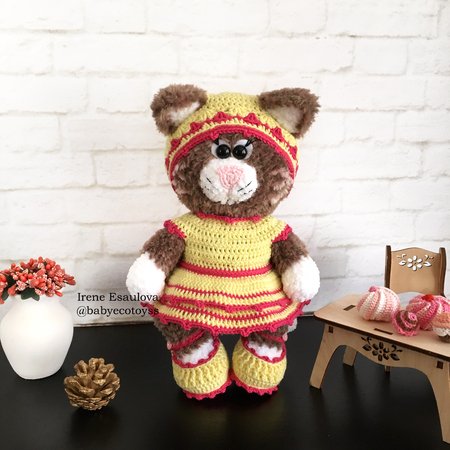 Crochet Amigurumi pattern Cat Kitty Lily in outfit