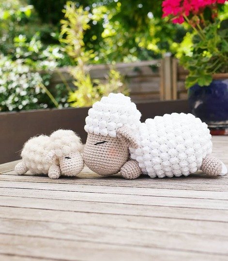 Häkelanleitung Schäfchen Frieda als Spieluhr, Amigurumi