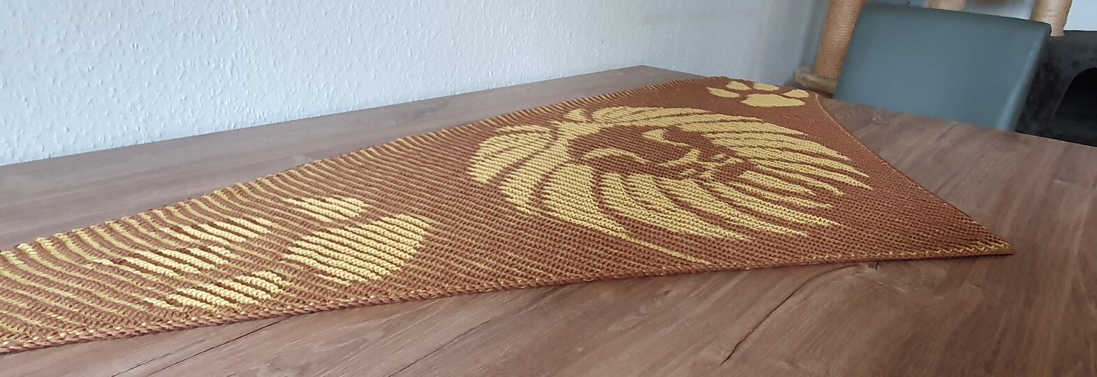 Lion Head, Shadow Knitting, Illusion Knitting, Motif Shawl