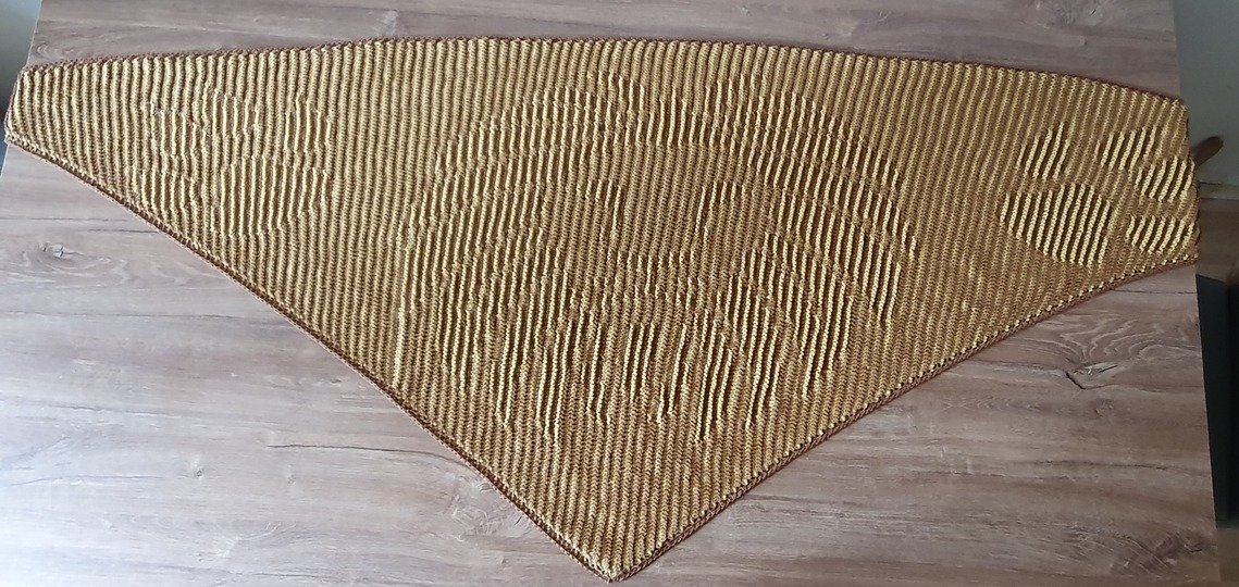 Lion Head, Shadow Knitting, Illusion Knitting, Motif Shawl