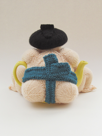 Sumo Wrestler Tea Cosy Knitting Pattern