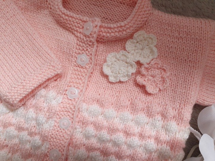 Strickanleitung Babyjäckchen Bubble Größe 74/80!