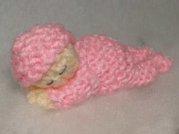 Lovely Sleeping baby - knitting pattern amigurumi