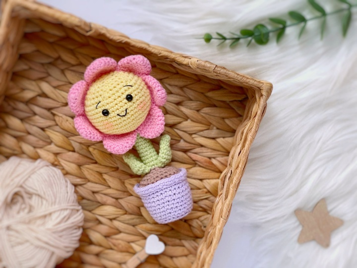Crochet pattern amigurumi Cute flower