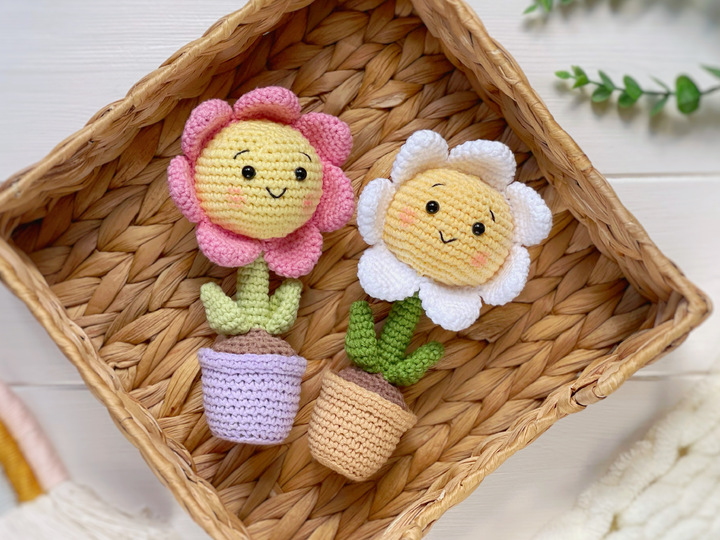 Crochet pattern amigurumi Cute flower