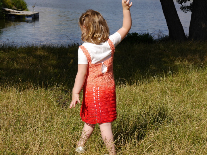 Häkelanleitung für ein Sommerkleid und Bolero