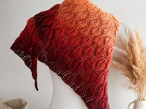 Häkelanleitung für schönes "Blätterzauber" Dreieckstuch