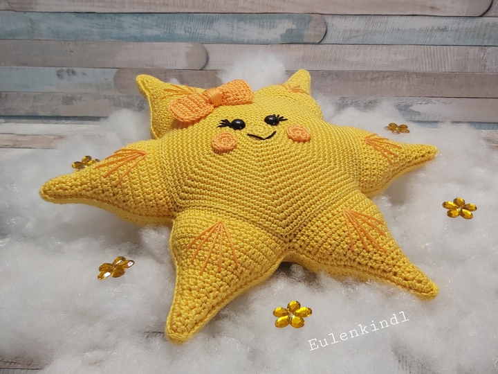 Häkelanleitung "Schmuse-Sonne" (Dekokissen/Spieluhr)