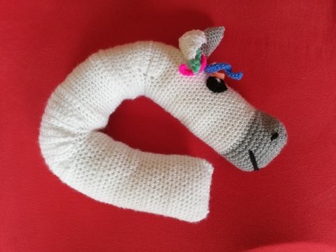 Nackenkissen Einhorn häkeln - ideal für die lieben Kleinen, aber auch für Erwachsene