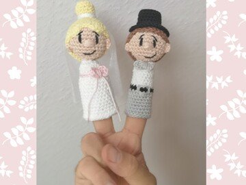 Das Hochzeitspaar Anna und Franz als Fingerpuppen oder die hochzeitlichen Naschhalter :-)