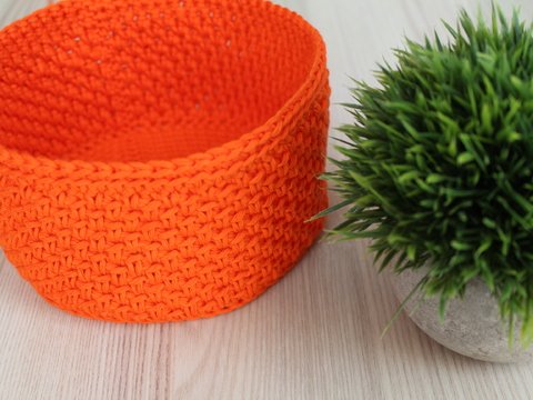 "Flechtwerk" gehäkeltes Körbchen