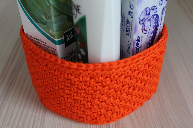 "Flechtwerk" gehäkeltes Körbchen