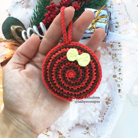 crochet pattern Christmas ornament Berry lollipop for Christmas tree