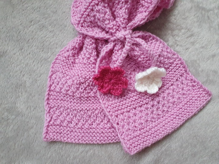 Strickanleitung Mädchenschal 3 - 4 Jahre mit Häkelblümchen!
