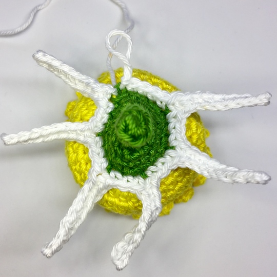 Anleitung für gehäkelte Puppe: Osterglöckchen Naru (Deutsch)