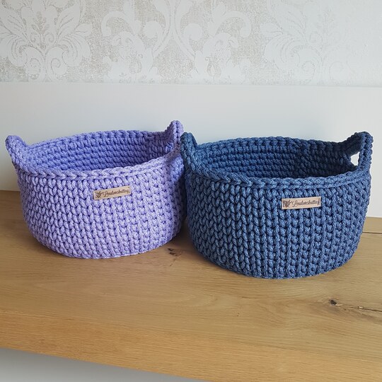 Anleitung Häkelkorb aus Textilgarn mit dem ovalen Boden und 2 Henkeln