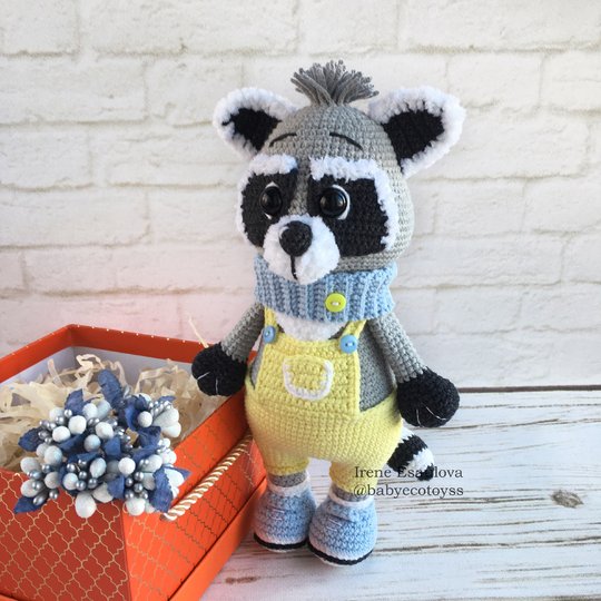 Crochet pattern Amigurumi Raccoon Max