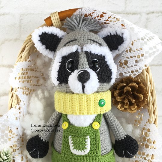 Crochet pattern Amigurumi Raccoon Max
