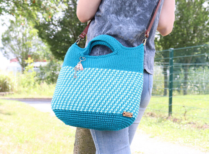 Beach bag (shopper), Sizes: 30 X 30 cm and 40 x 40 cm