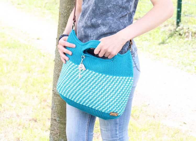 Beach bag (shopper), Sizes: 30 X 30 cm and 40 x 40 cm